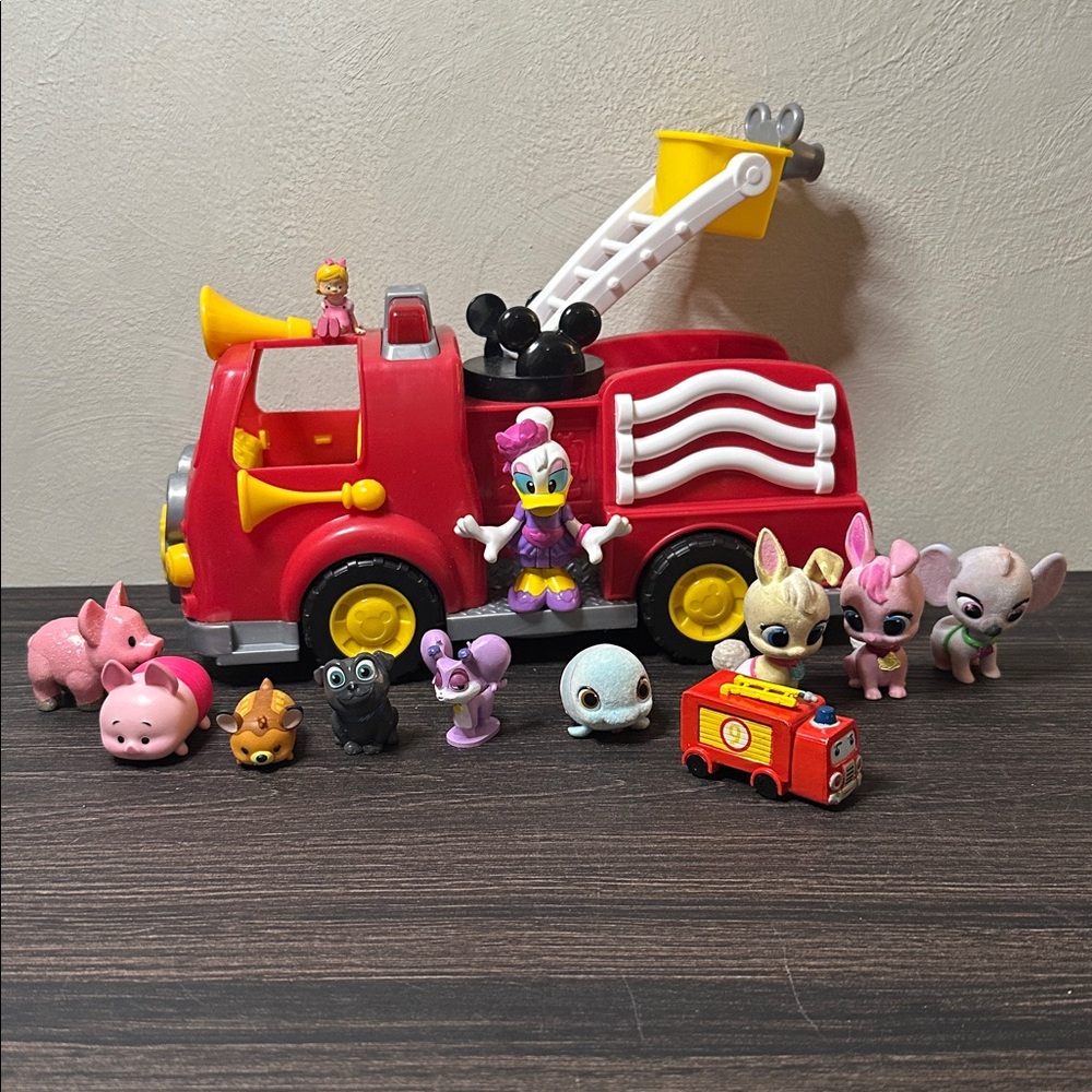 Disney Junior Mini Figures assorted Loose T.O.T.S. Firebuds Tsum Tsum Mickey